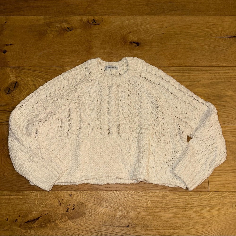 Zara Cozy Cream Crochet Sweater - small
